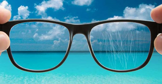 12 Cách chữa mắt kính bị xước cấp tốc tại nhà cực đơn giản